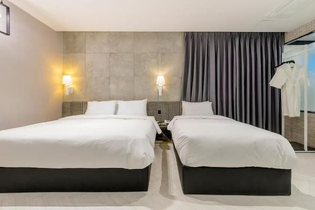 Busan Air Sky Hotel-Twin bed room-3