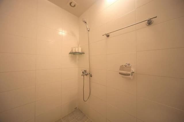 Staywell Hotel-Economy Double Room-5