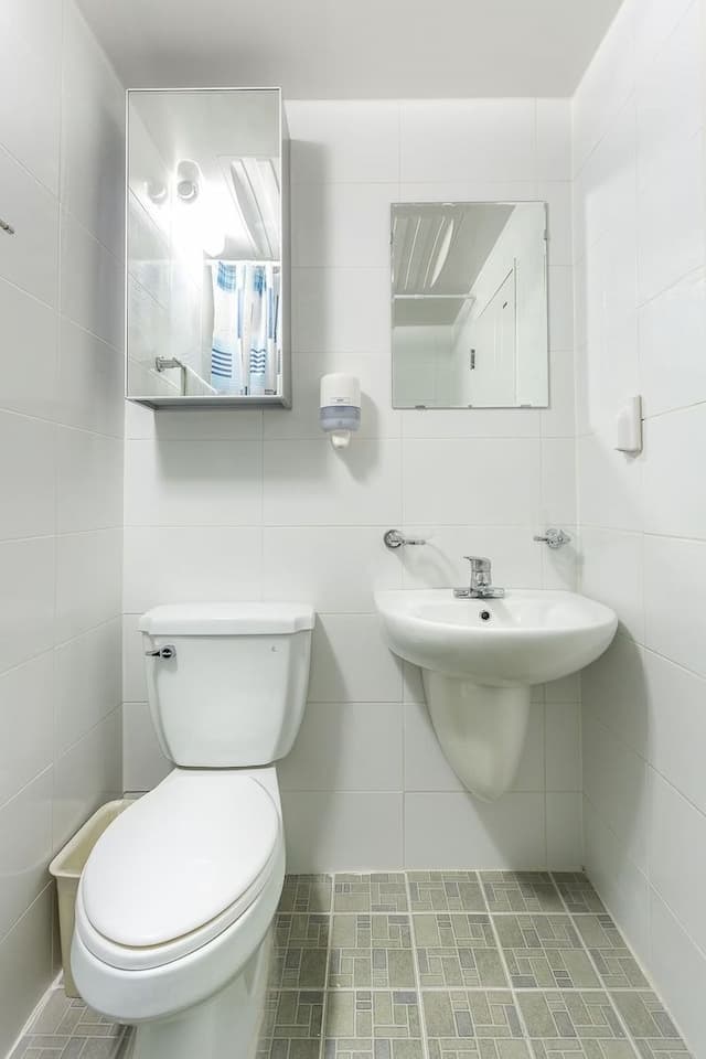 Staywell Hotel-Standard Double Room-3