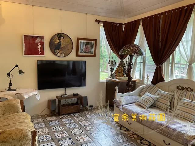 1樓雙人雅房/視聽室