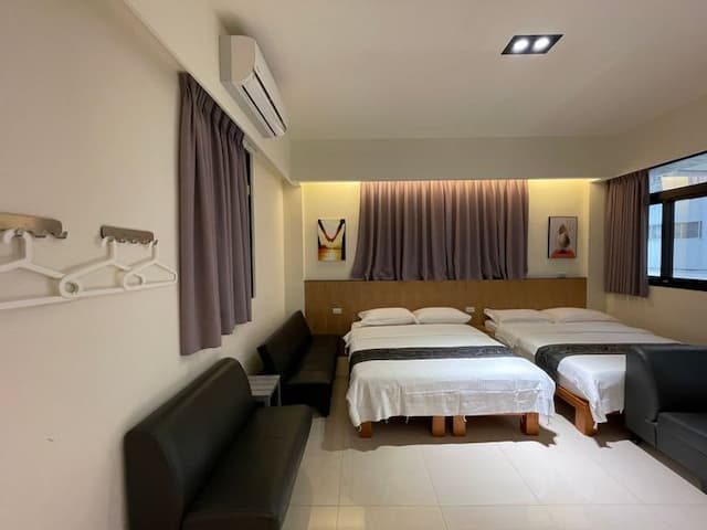 沙發床.小沙發.掛衣架