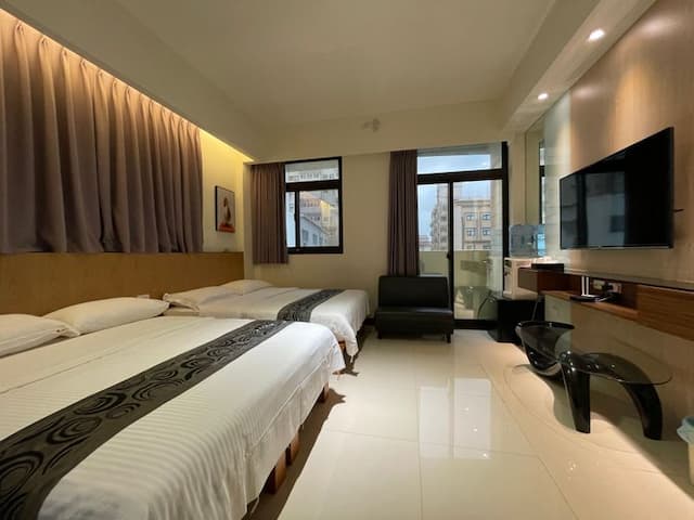 陽光四人房 Sunshine Quadruple Room