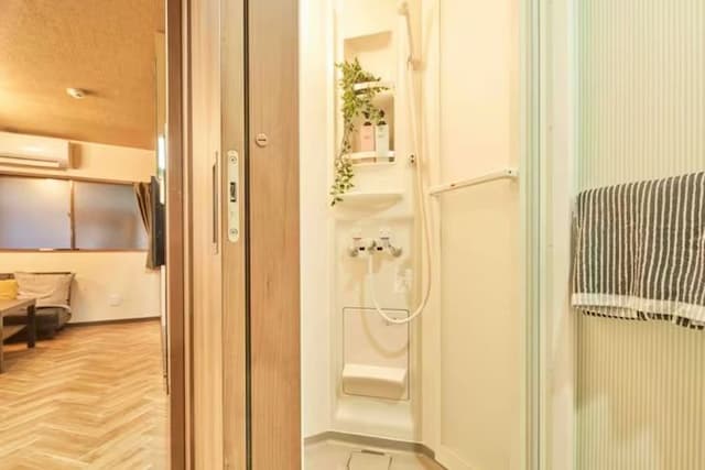 《５８㎡, ８名様》USJから電車で５分！繁華街へもアクセス抜群の宿泊施設 ！モダンなデザインハウス ここでの宿泊施設の呼び名: Nishikucho-Nishikucyo villa 5mins to USJ!Good access to downtown!-8