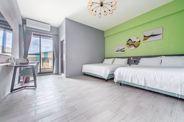 Green house sleep to B&B-Quadruple Room with Balcony｜A201, A301, B201, B301-7