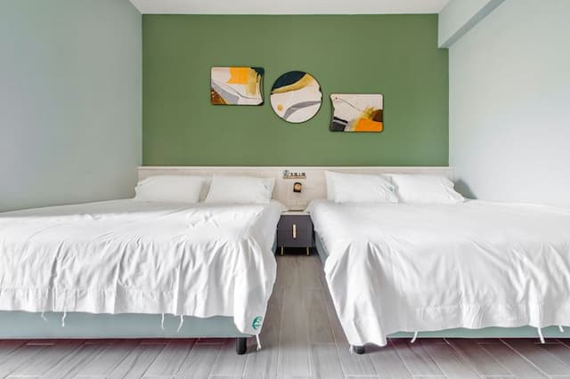 Green house sleep to B&B-Quadruple Room with Balcony｜A201, A301, B201, B301-4