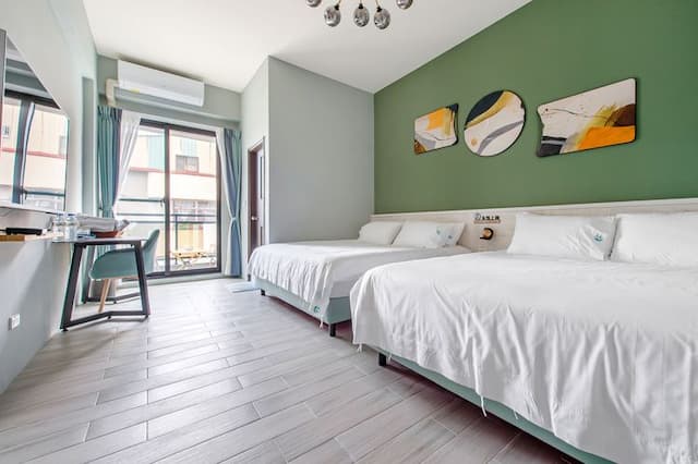 Green house sleep to B&B-Quadruple Room with Balcony｜A201, A301, B201, B301-1