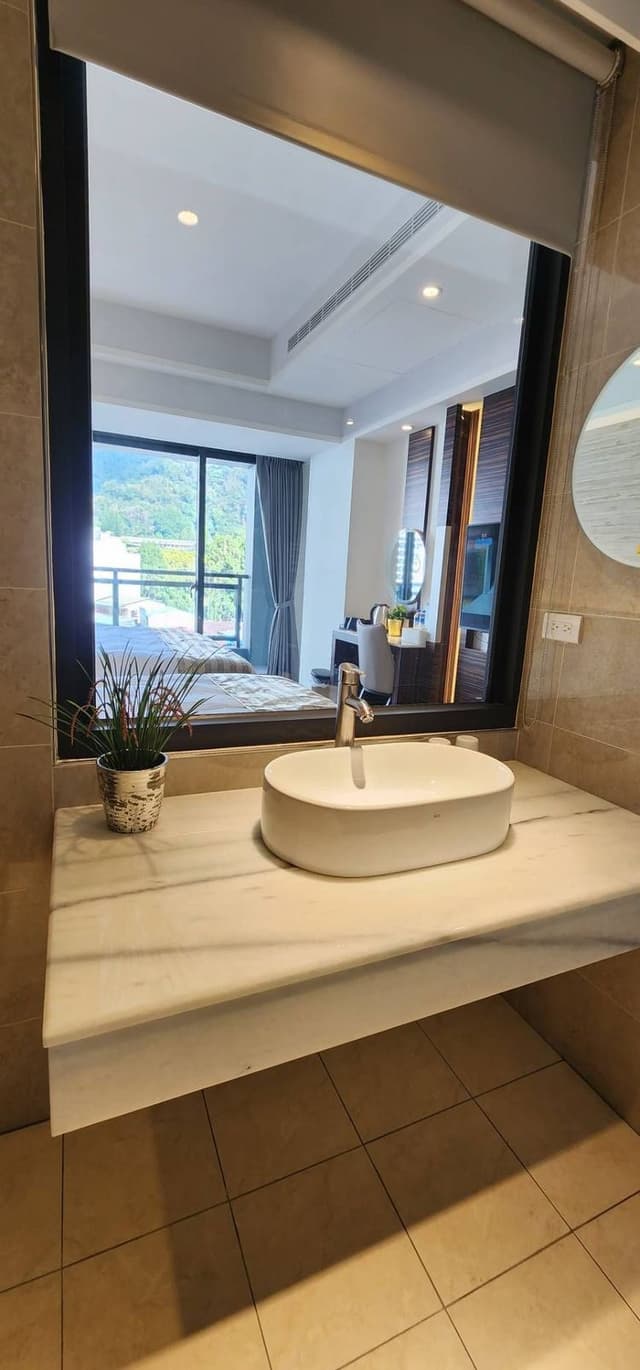 Shuian lakeside Hotel II-Elegant Deluxe Quadruple Suite-5