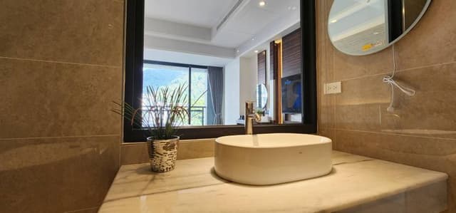 Shuian lakeside Hotel II-Elegant Deluxe Quadruple Suite-3