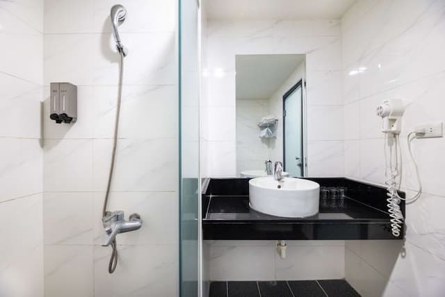 鯉魚潭旅-標準四人房-7