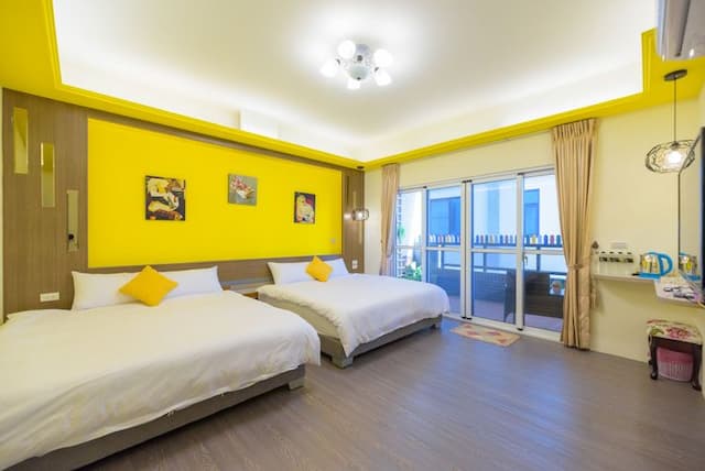 Penghu Pin Cheng BNB-203 quadruple room with balcony-2