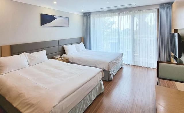 Jeju Marevo Resort-Deluxe Family Double-4