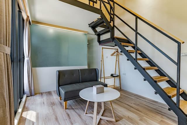 花蓮和束町民宿-花蓮和束町《日光》-鄉村景陽台閣樓雙人房-3