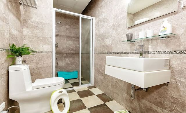 23here親子民宿｜溜滑梯&戲水池｜電梯&車站｜兒童電動車-探索潛艇四人房-5