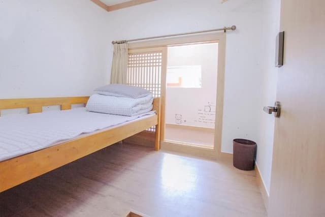 Cocoa Guesthouse-Single Room-1