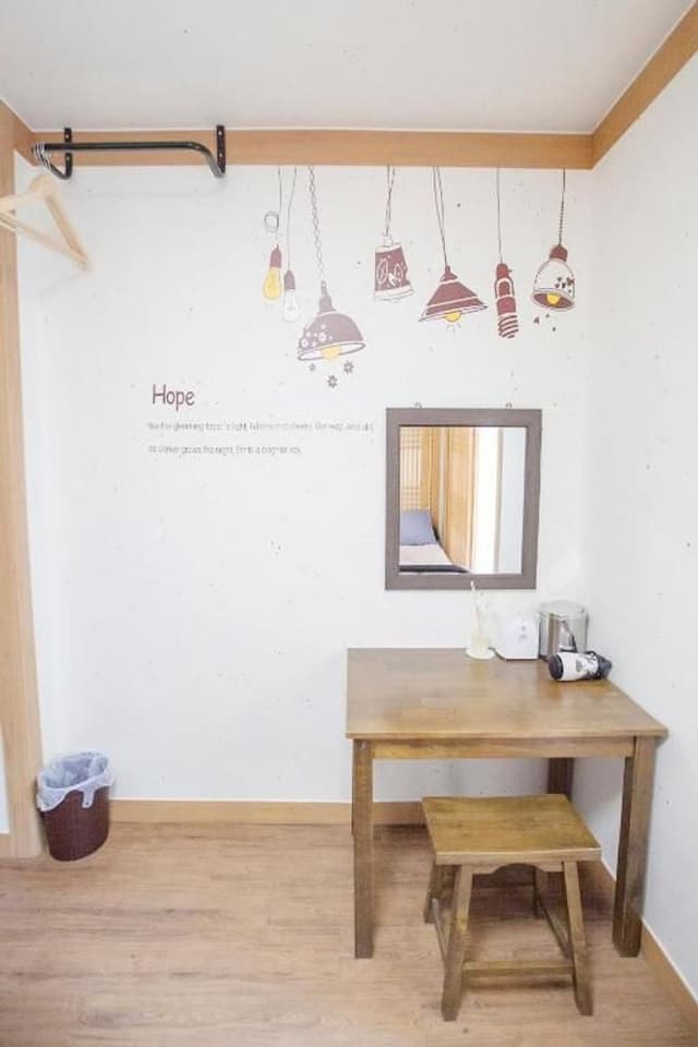 Cocoa Guesthouse-Triple Room-9