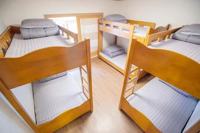 Cocoa Guesthouse-Bed in 6-Bed Female Dormitory Room-1