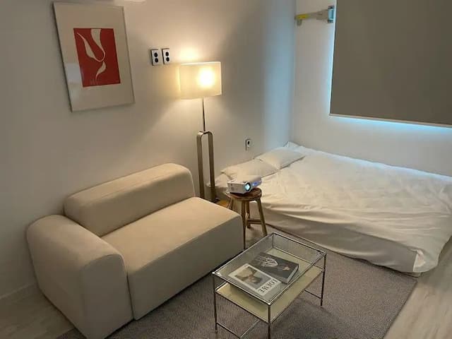 Stay Here-StayHere (B-1) [Gwangan] Gwangalli Beach 5 minutes away [Beam Projector]-1