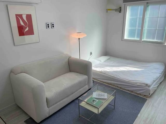 Stay Here-StayHere (B-2) [Gwangan] 5 minutes from Gwangalli Beach [5 "TV]-1