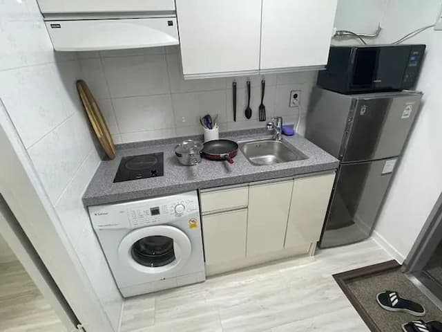 Stay Here-StayHere (B-2) [Gwangan] 5 minutes from Gwangalli Beach [5 "TV]-8