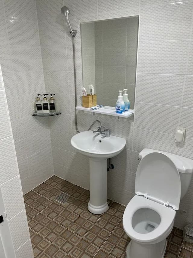 Stay Here-StayHere (B-7) [Gwangan] 5 minutes from Gwangalli Beach [Beam Projector]-6