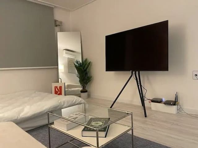 Stay Here-StayHere (C-1) [Gwangan] 5 minutes from Gwangalli Beach [55 inti TV]-2