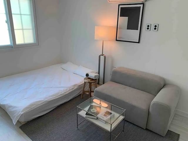 Stay Here-StayHere (C-7) [Gwangan] Gwangalli Beach 5 minutes away [Beam Projector]-1