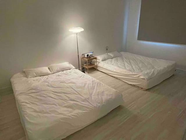 Stay Here-StayHere (C-3) [Gwangan] 5 minutes from Gwangalli Beach [Beam Projector ,55 "TV]-1