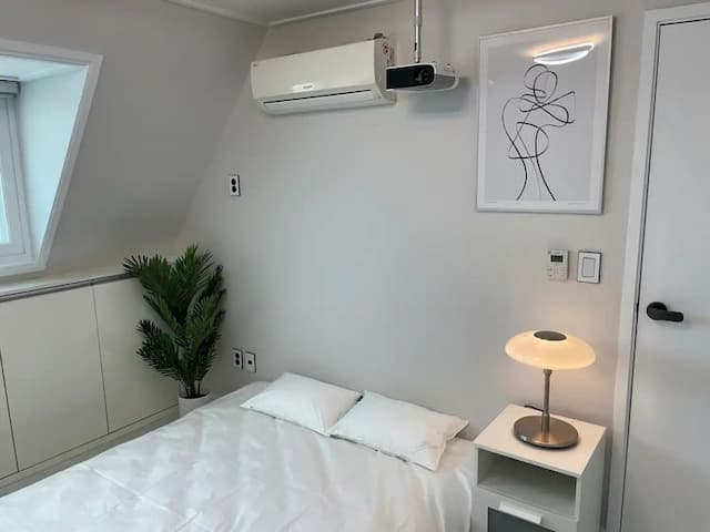 Stay Here-StayHere (A) [Gwangan] (3 bad, can accommodate up to 10 people) Free parking 5 minutes away from Gwangalli Beach-3