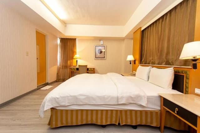 雅迪商務旅館-豪華雙人房-3