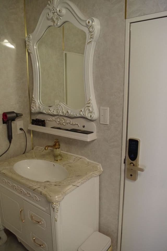 水上溫泉 Lomosa飯店｜溫泉浴池/方便至White Valley滑雪場-高級加大雙人房【不挑房】-7