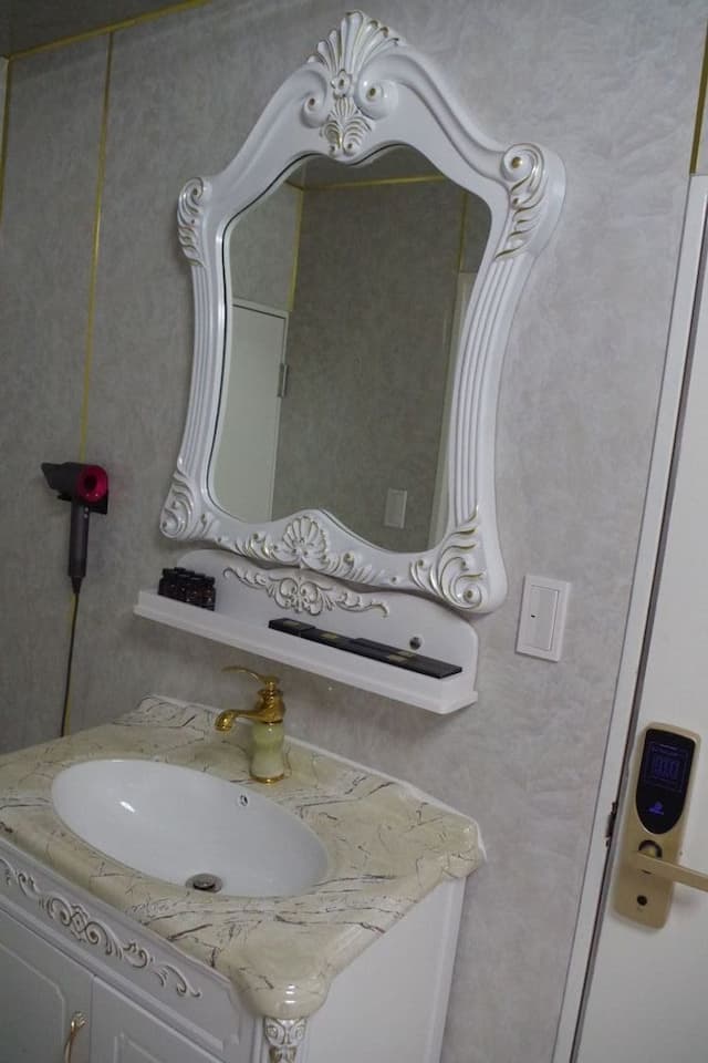 水上溫泉 Lomosa飯店｜溫泉浴池/方便至White Valley滑雪場-高級特大雙人房【不挑房】-6