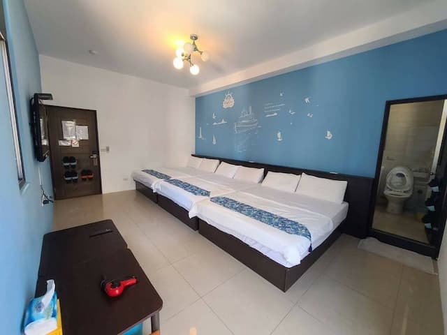 Penghu Xixia Bed and Breakfast-Six-person room-3