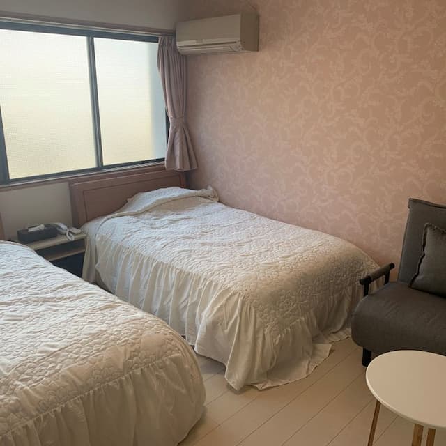 ゲストハウスじんく-デラックスツインルーム201【禁煙】-6