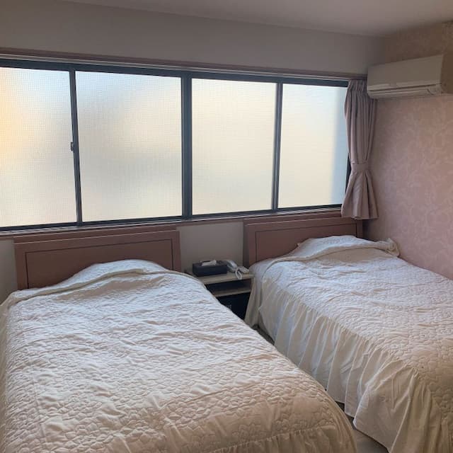 ゲストハウスじんく-デラックスツインルーム201【禁煙】-1