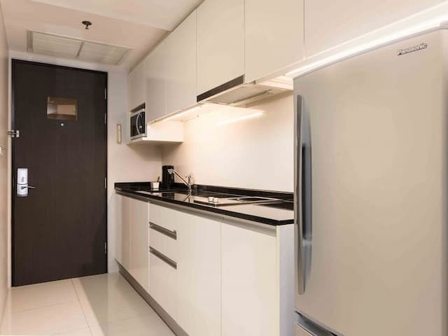 Maitria Hotel Sukhumvit 18 Bangkok - A Chatrium Collection－SHA Extra Plus-스탠다드 스튜디오－킹 (조식 포함 객실) 환불 없음-5