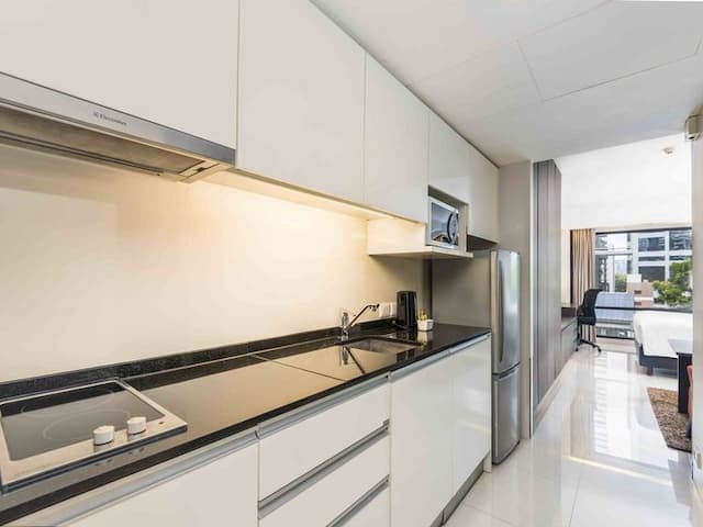 Maitria Hotel Sukhumvit 18 Bangkok - A Chatrium Collection－SHA Extra Plus-스튜디오 슈페리어 킹베드 (객실 조식포함) 환불불가-8