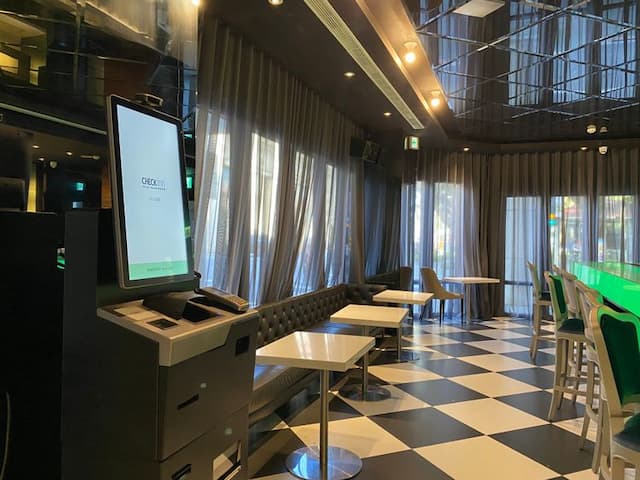 CHECK inn Taipei Main Station-Classic Twin Room without Window-6