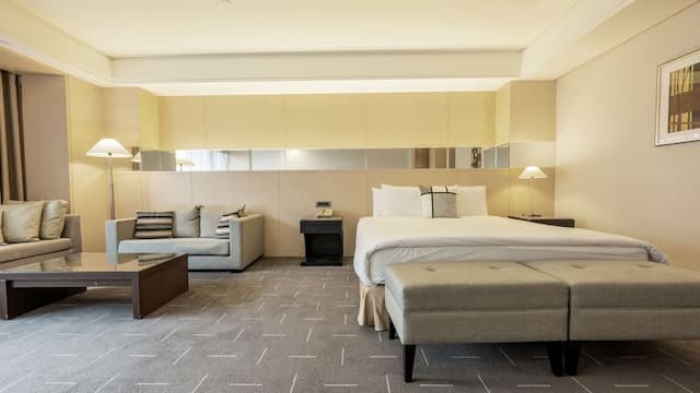 CHECK inn SELECT Taichung Dadun-Deluxe Double Suite-6