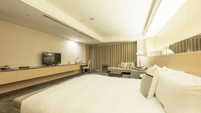CHECK inn SELECT Taichung Dadun-Deluxe Double Suite-5