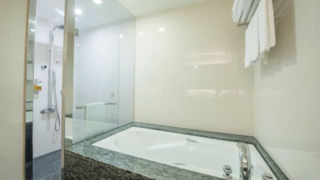 CHECK inn SELECT Taichung Dadun-Deluxe Quadruple Suite-6
