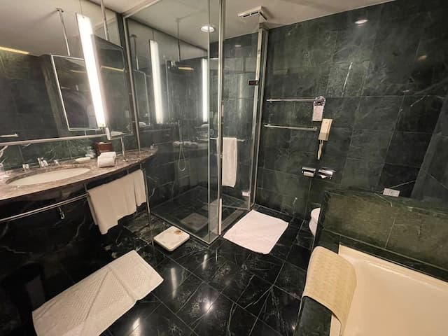 Tempus Hotel-Classic Quadruple  Room-6