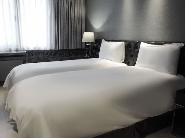 CHECK inn Taipei Main Station-Superior Twin Room-1