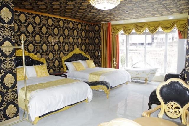 水上溫泉 Lomosa飯店｜溫泉浴池/方便至White Valley滑雪場-加大雙床套房【不挑房】-1