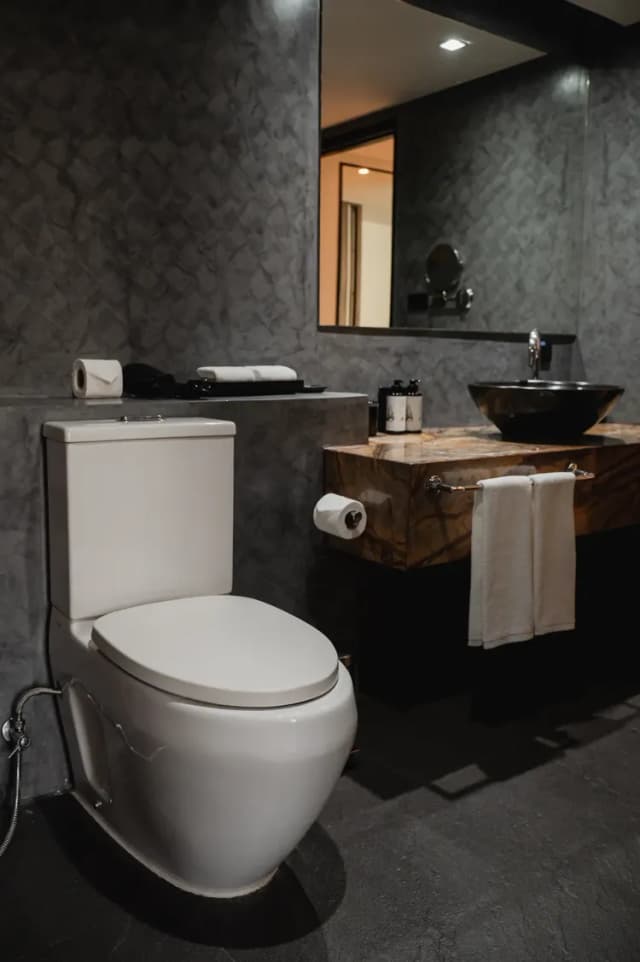 弥泰雅摩登素坤逸15巷酒店 (Maitria Mode Sukhumvit 15 Bangkok - A Chatrium Collection (SHA Extra Plus))-豪华双床间（含早餐）-7