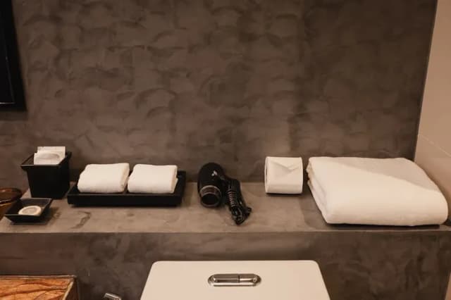 弥泰雅摩登素坤逸15巷酒店 (Maitria Mode Sukhumvit 15 Bangkok - A Chatrium Collection (SHA Extra Plus))-豪华特大床客房（含早餐）-15