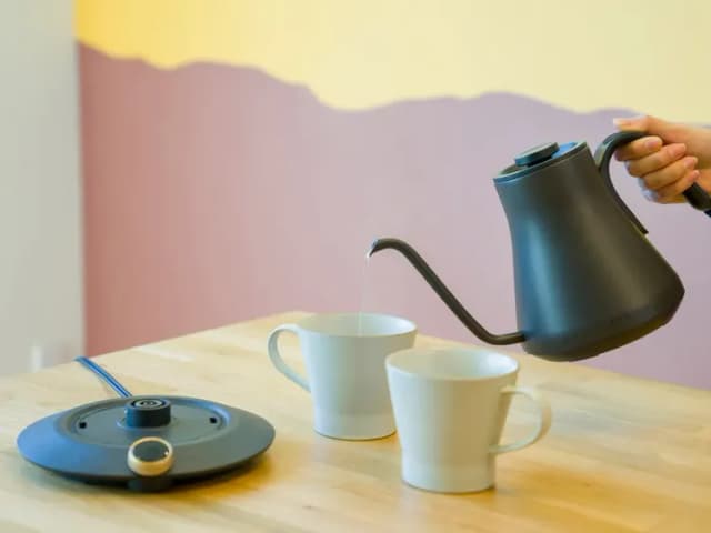 【ファミリールーム・103】電気ケトル完備でゆったりティータイムはいかがでしょうか※イメージ