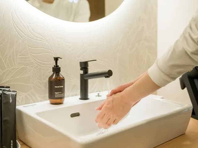 【シンプルモダン】洗面台にはアメニティのご用意をしております