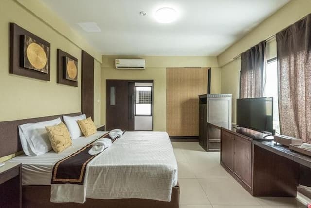 The Wing Design Hotel-Standard Double Room (Room with breakfast)) No refund-1