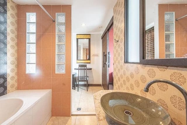 The Wing Design Hotel-Standard Triple Room (Room with breakfast) No refund-6