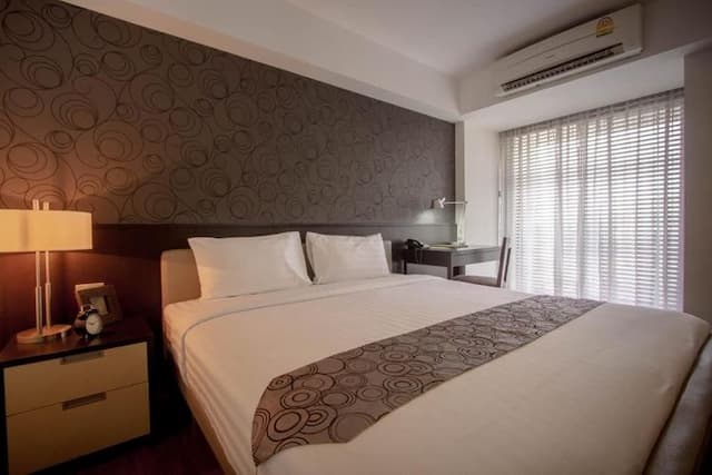 Lily Hotel Bangkok (SHA Extra Plus)-Superior King - Room only-1